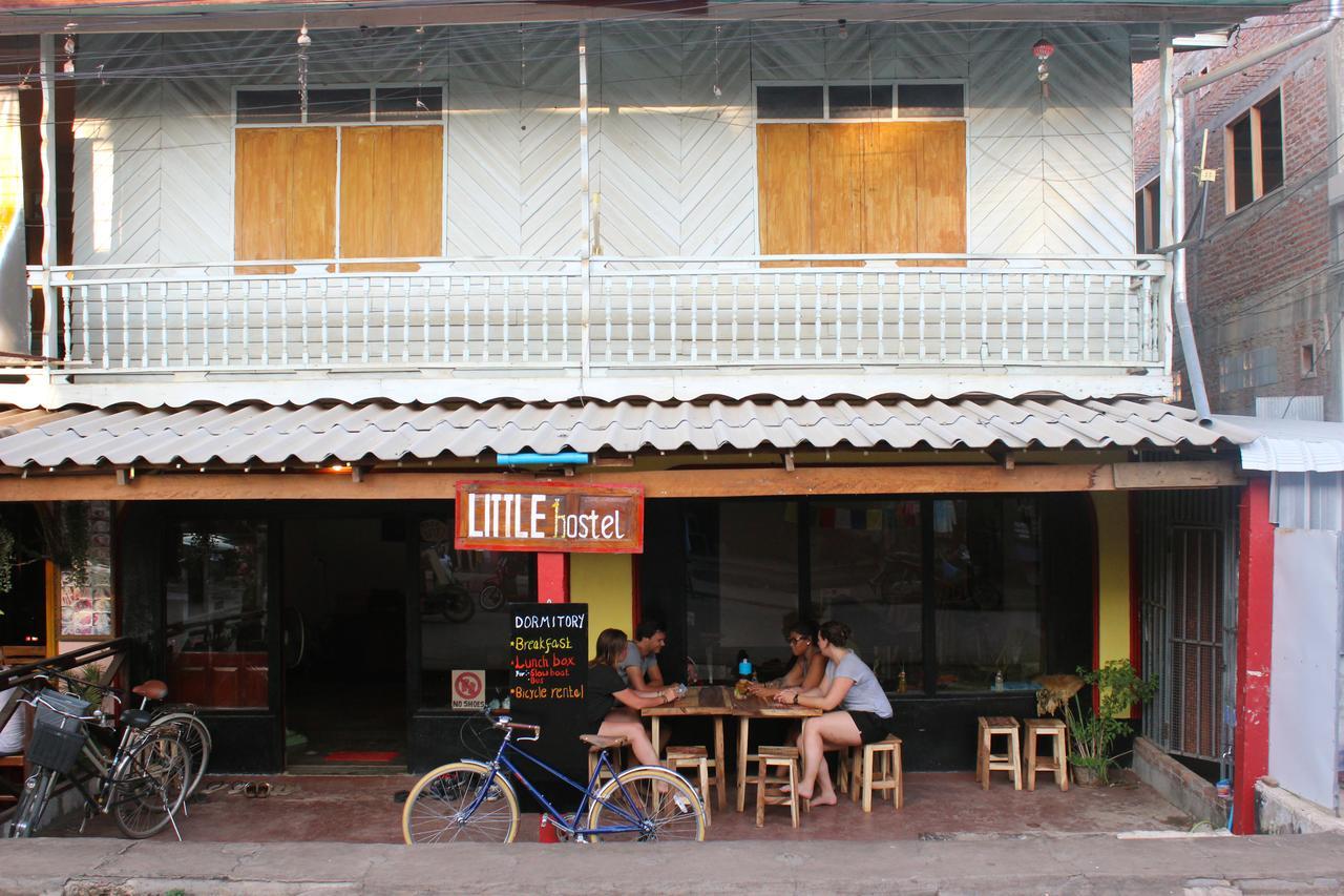 Little Hostel Houei Sai Extérieur photo